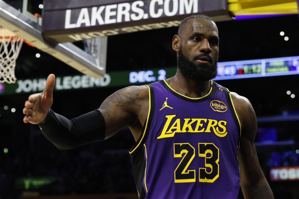 萨中场不可 萨中场不可