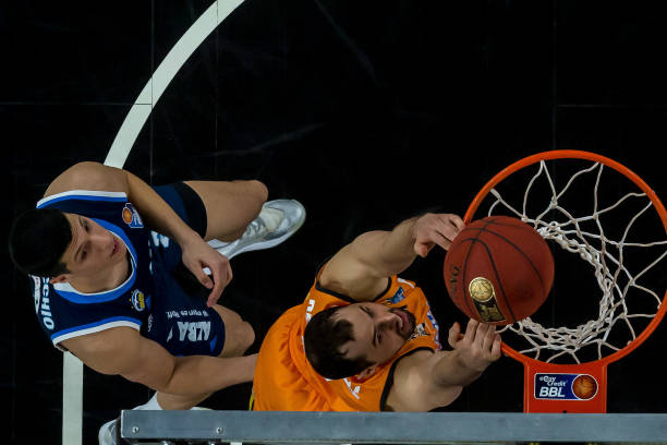 超神表现 超神表现