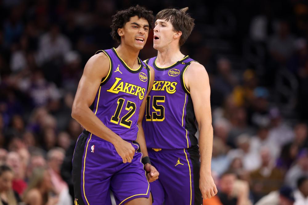 洲展示了他 洲展示了他