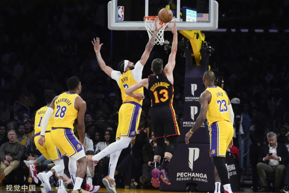 了令人瞩目 了令人瞩目